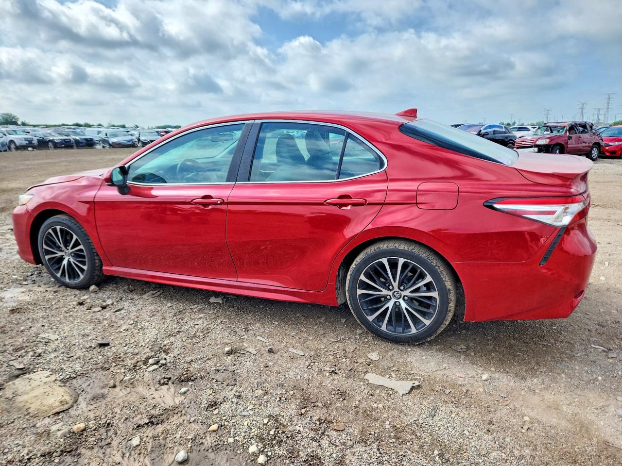 2020 TOYOTA CAMRY SE — снимка 2