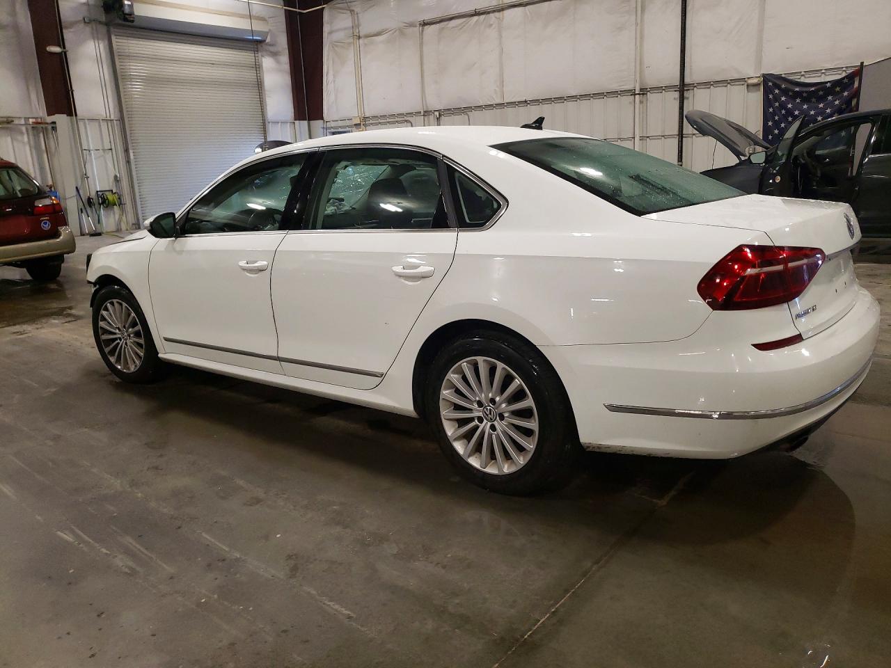 2017 VOLKSWAGEN PASSAT SE — снимка 2