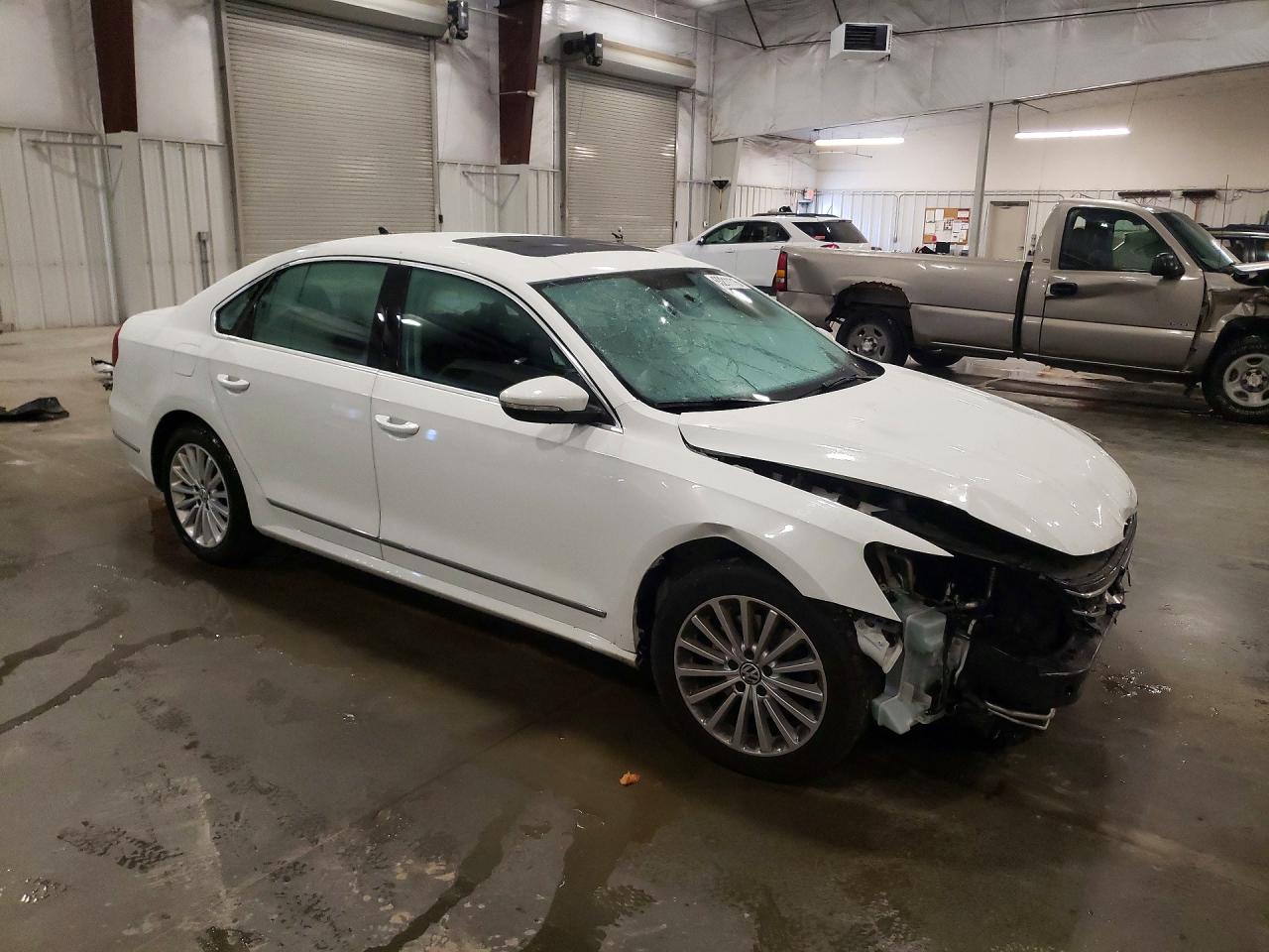 2017 VOLKSWAGEN PASSAT SE — снимка 4