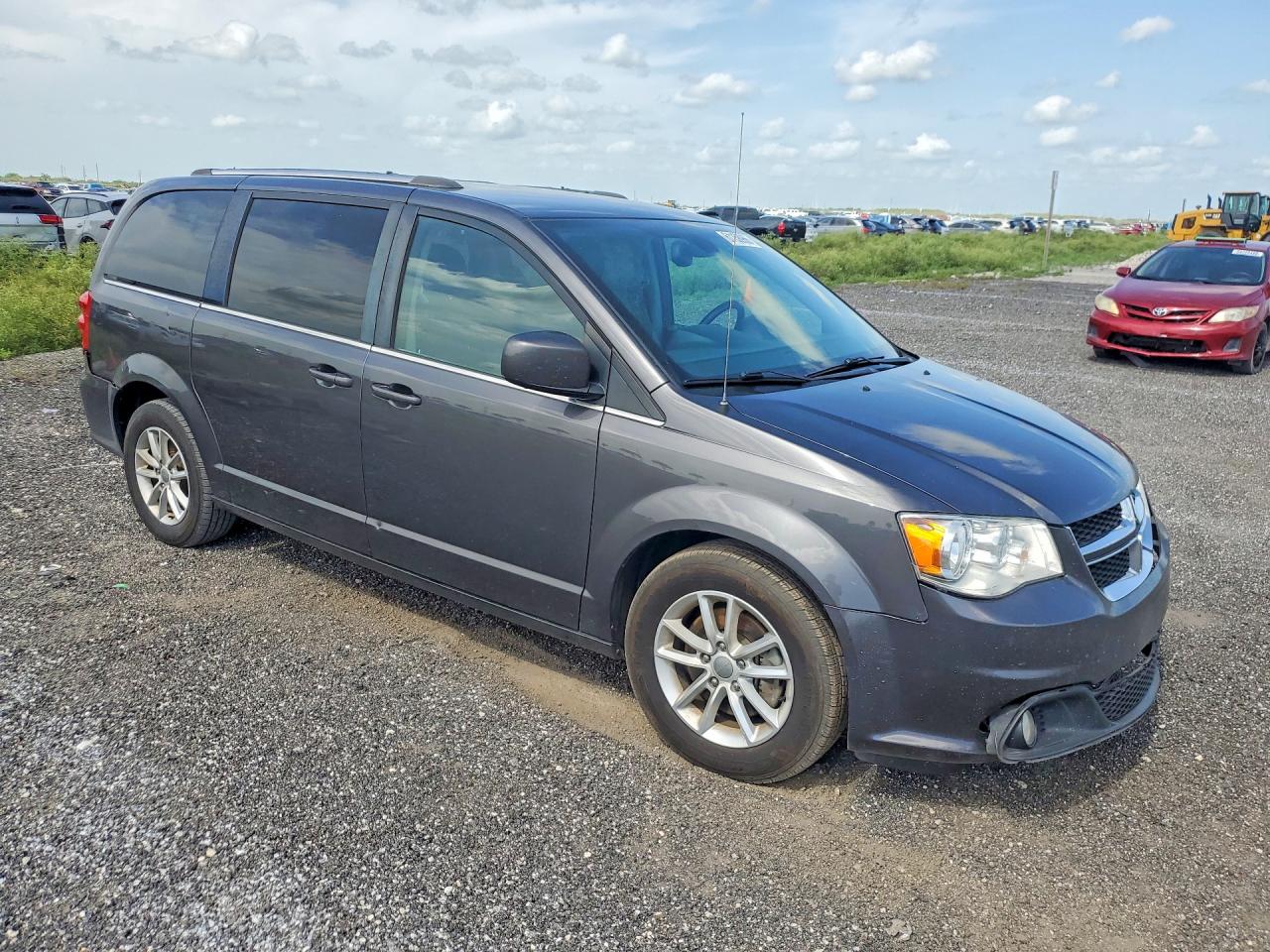 2019 DODGE GRAND CARAVAN SXT — снимка 4