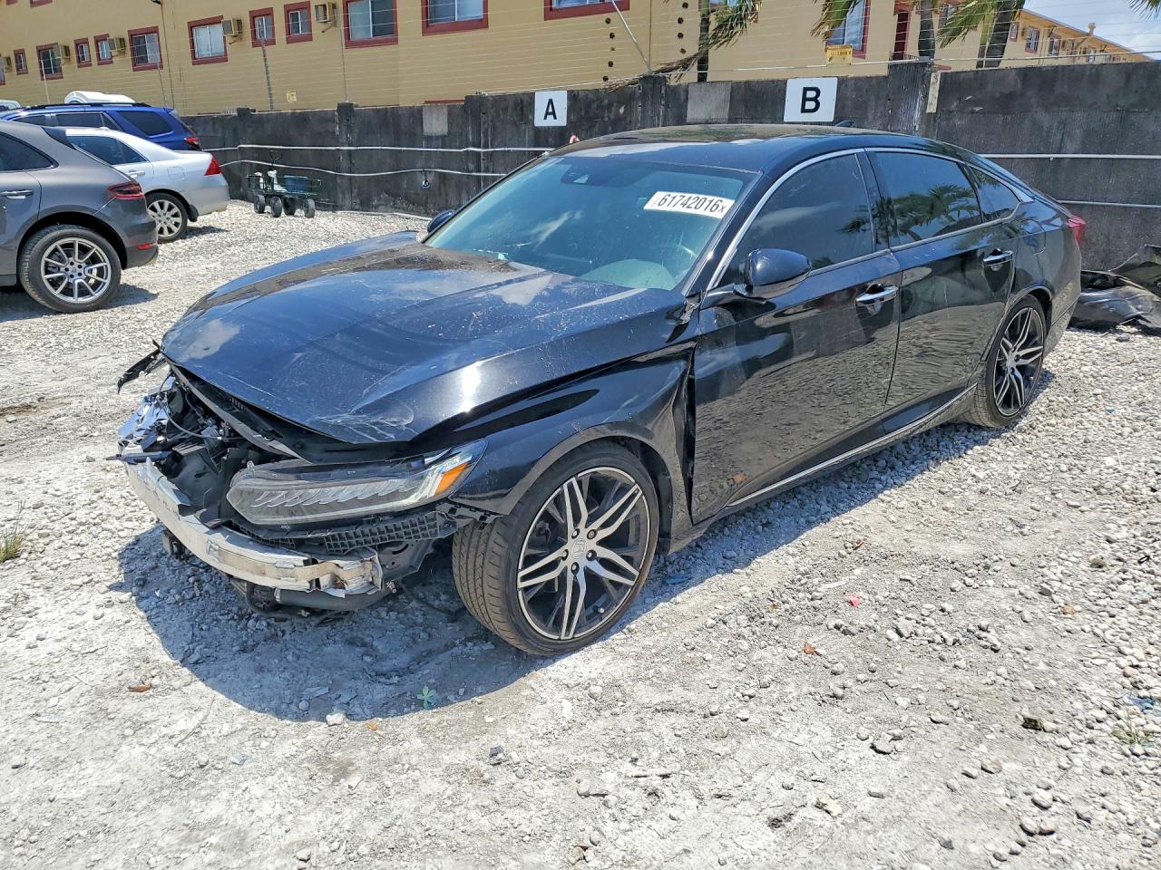 2022 HONDA ACCORD TOURING