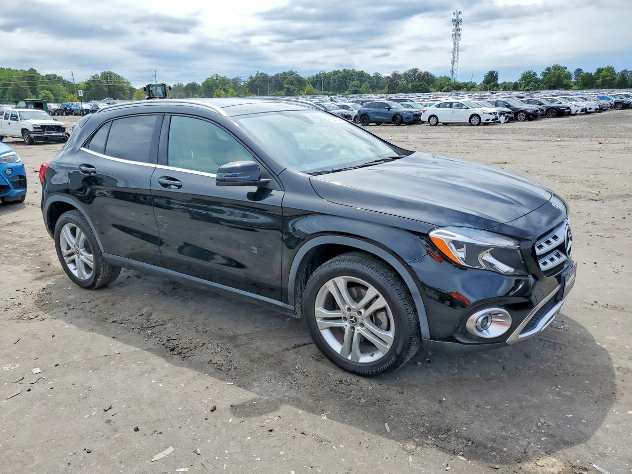 2018 MERCEDES-BENZ GLA 250 4MATIC — снимка 4