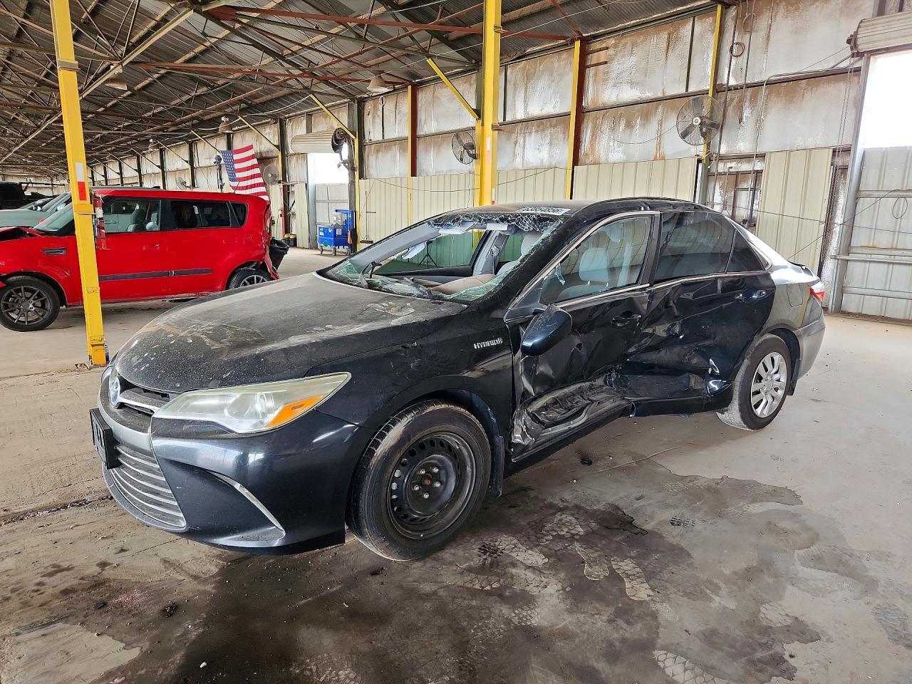 2017 TOYOTA CAMRY HYBRID LE