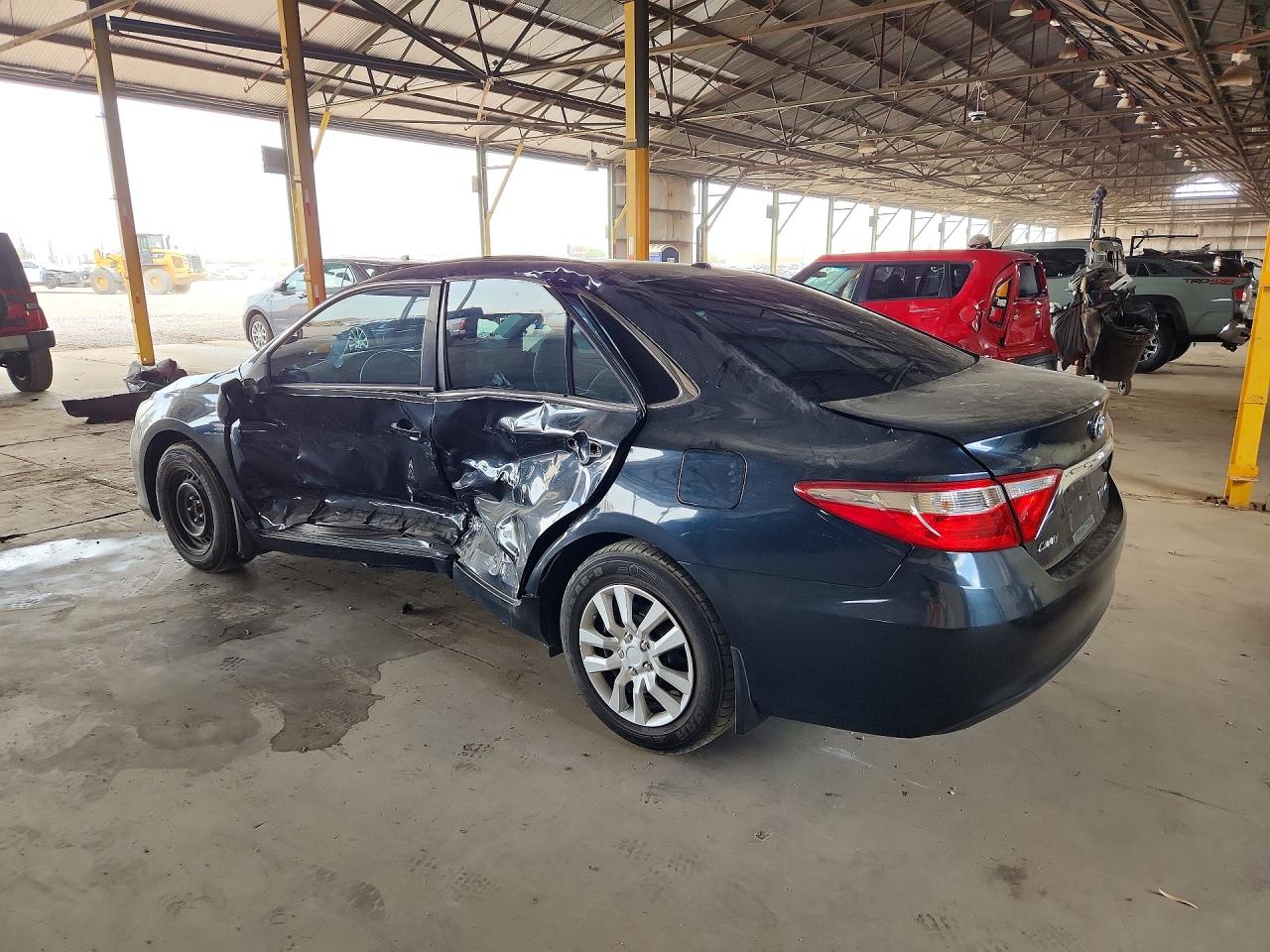 2017 TOYOTA CAMRY HYBRID LE — снимка 2