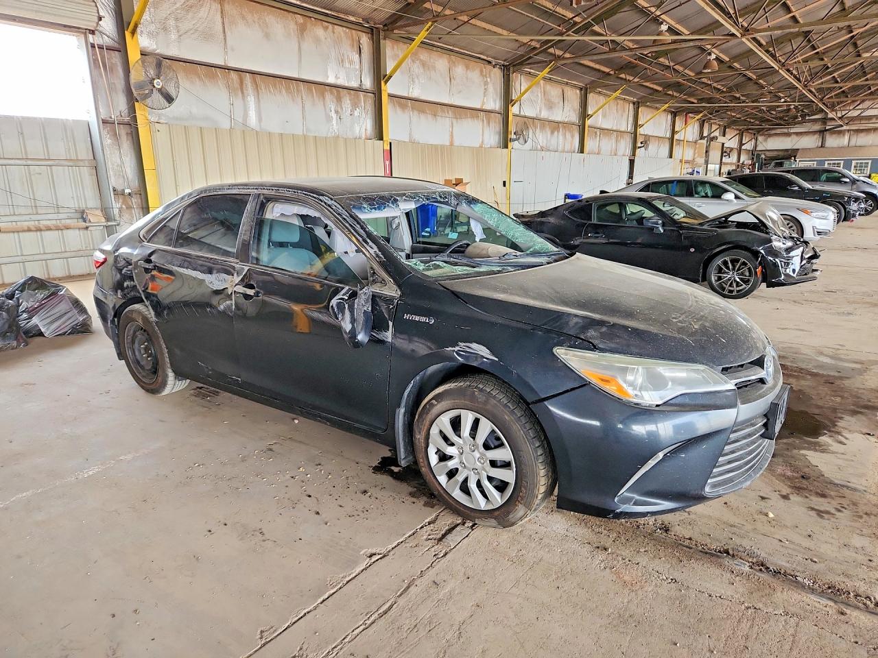 2017 TOYOTA CAMRY HYBRID LE — снимка 4