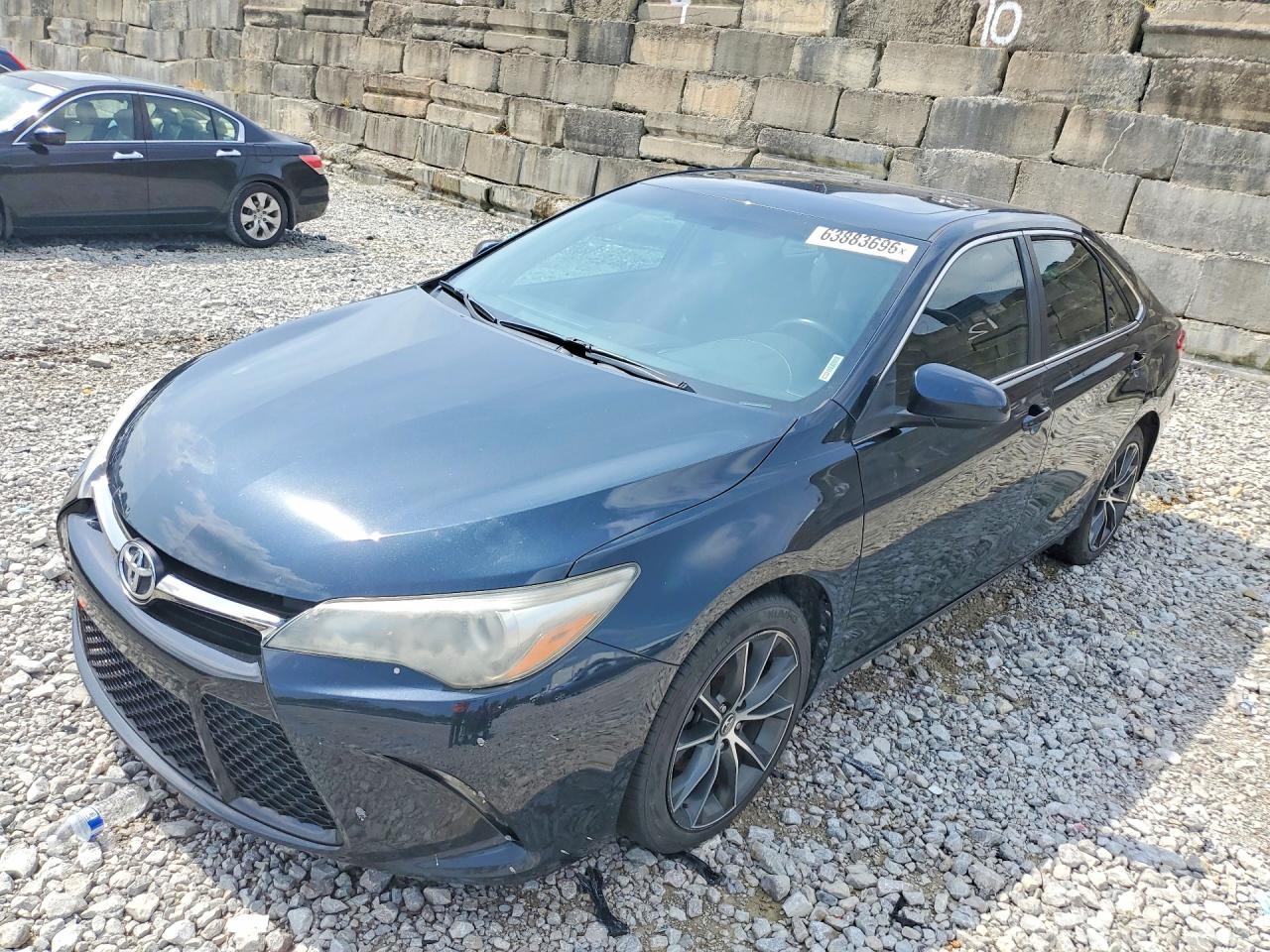2016 TOYOTA CAMRY XSE