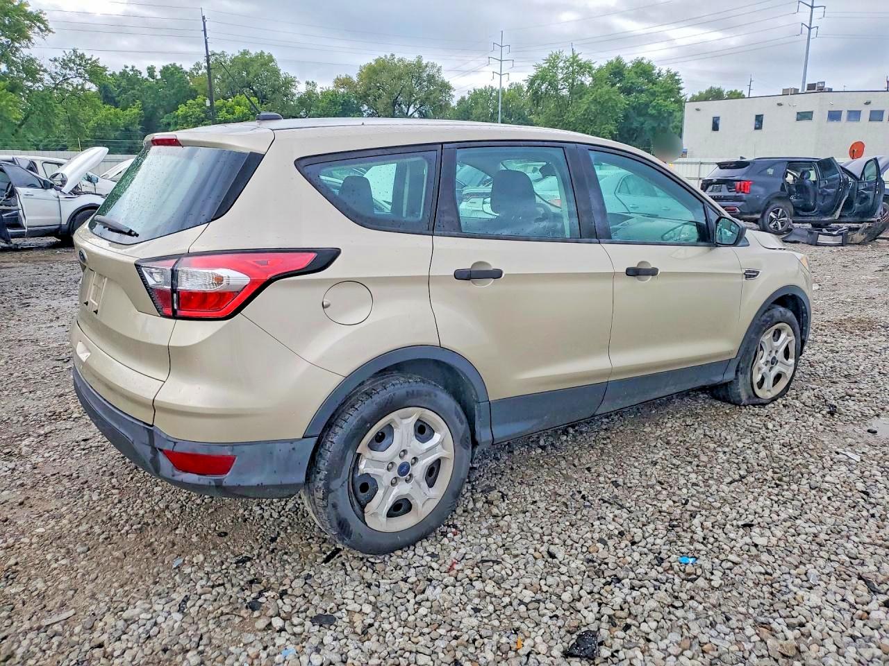 2017 FORD ESCAPE S — снимка 3