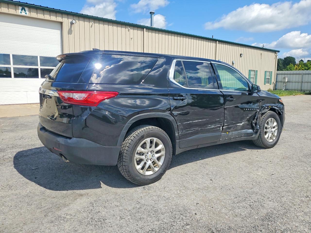 2020 CHEVROLET TRAVERSE LS — снимка 3