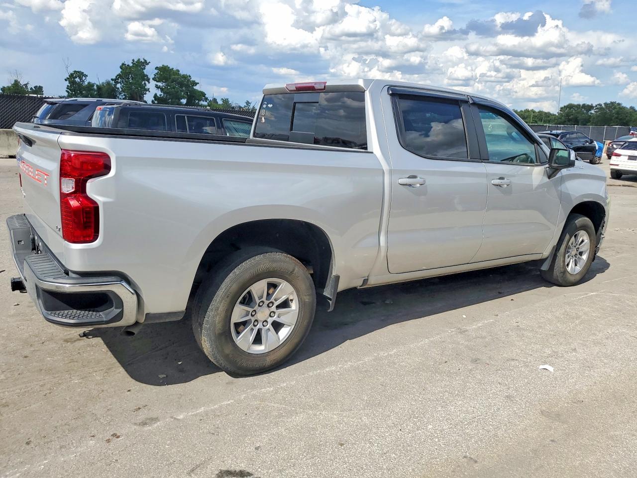 2020 CHEVROLET SILVERADO C1500 LT — photo 3