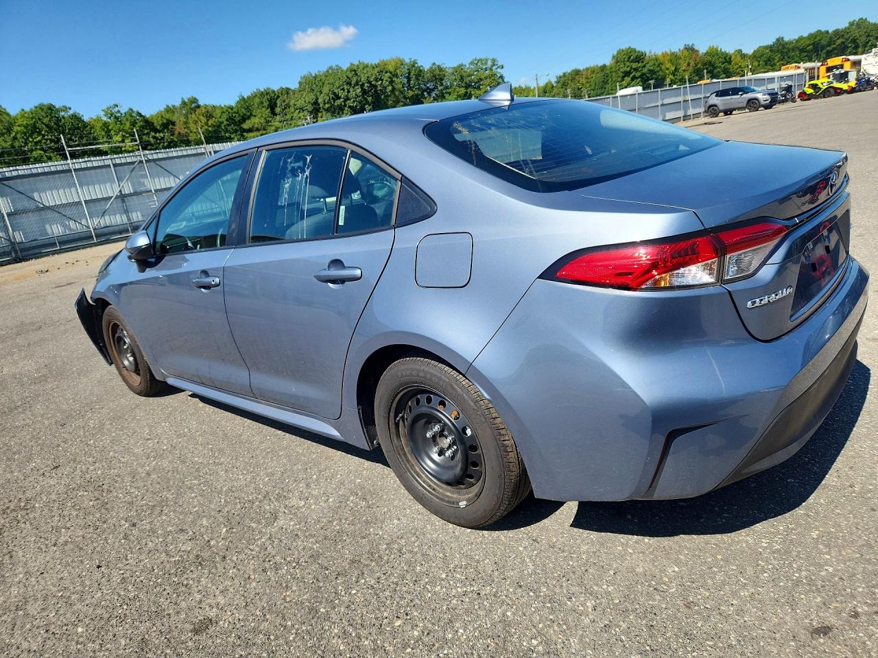 2026 TOYOTA COROLLA LE — снимка 2