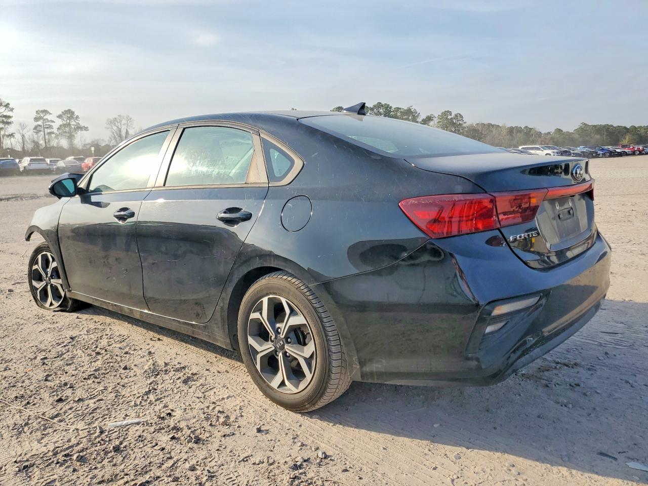 2021 KIA FORTE FE — снимка 2