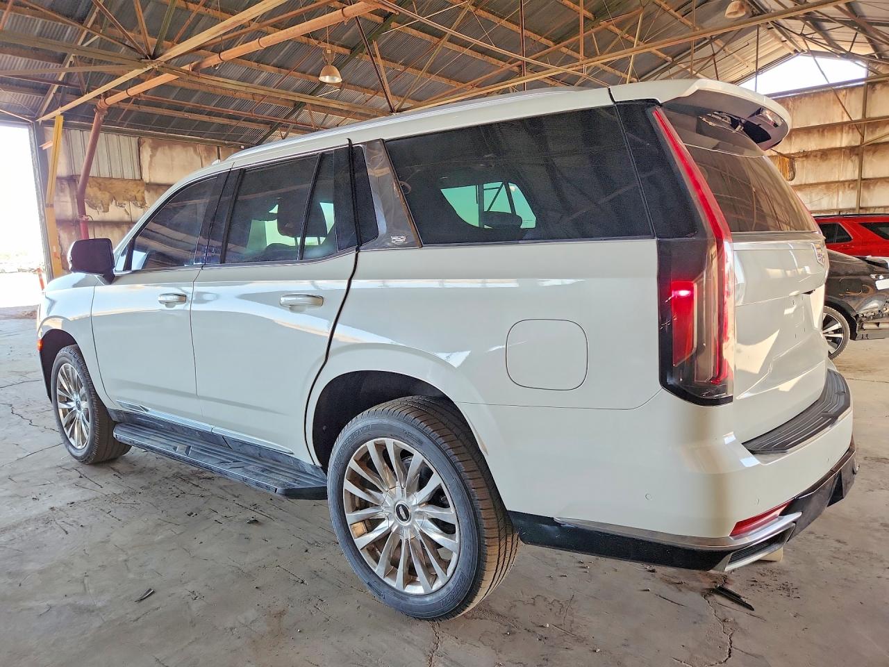 2021 CADILLAC ESCALADE PREMIUM LUXURY — снимка 2