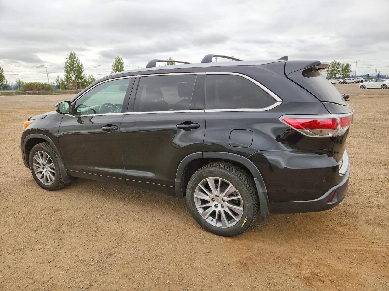 2015 TOYOTA HIGHLANDER XLE — снимка 2