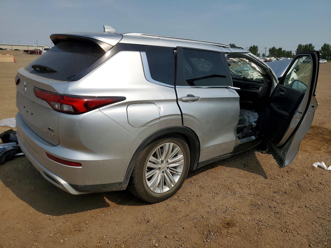 2024 MITSUBISHI OUTLANDER SE — снимка 3