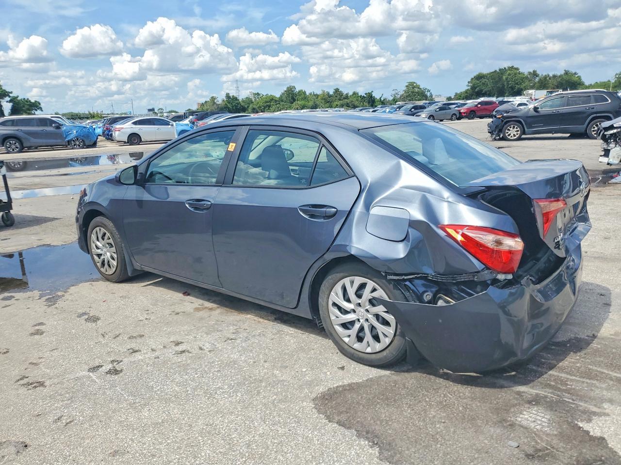 2017 TOYOTA COROLLA LE — снимка 2