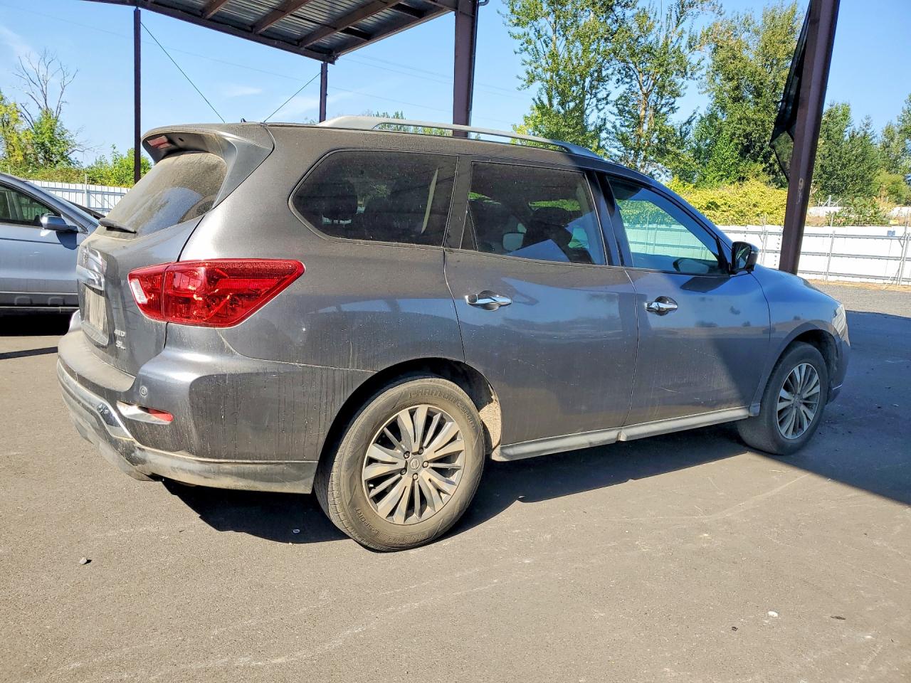 2017 NISSAN PATHFINDER SL — снимка 3