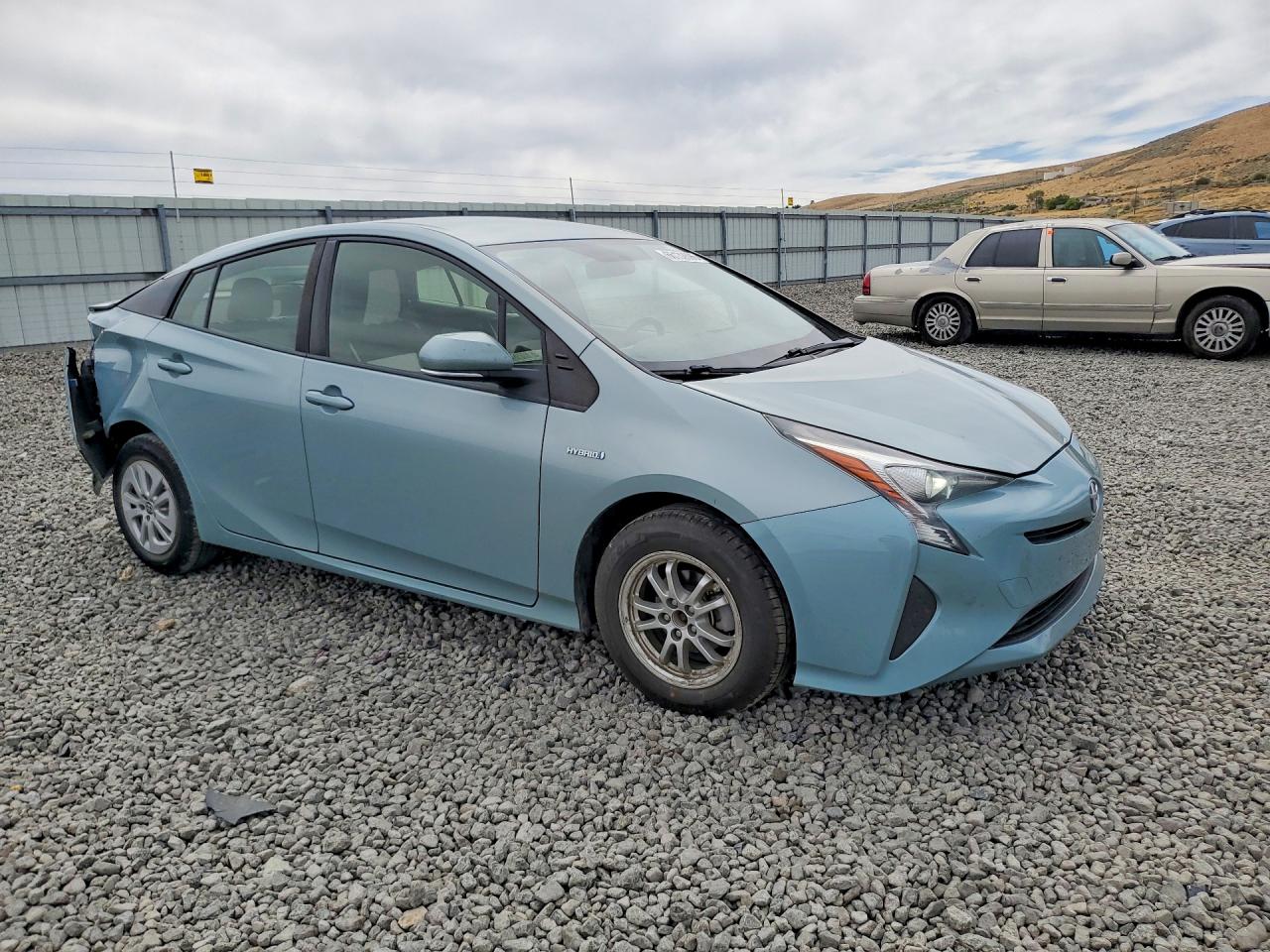 2016 TOYOTA PRIUS TWO — снимка 4