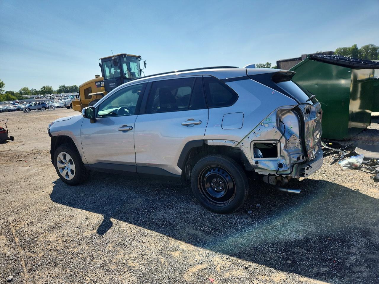 2019 TOYOTA RAV4 LE — снимка 2