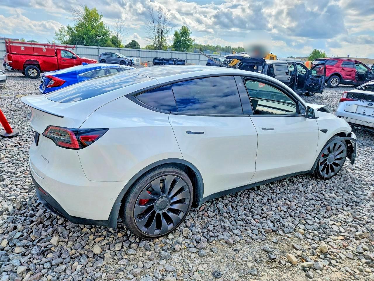 2022 TESLA MODEL Y — снимка 3