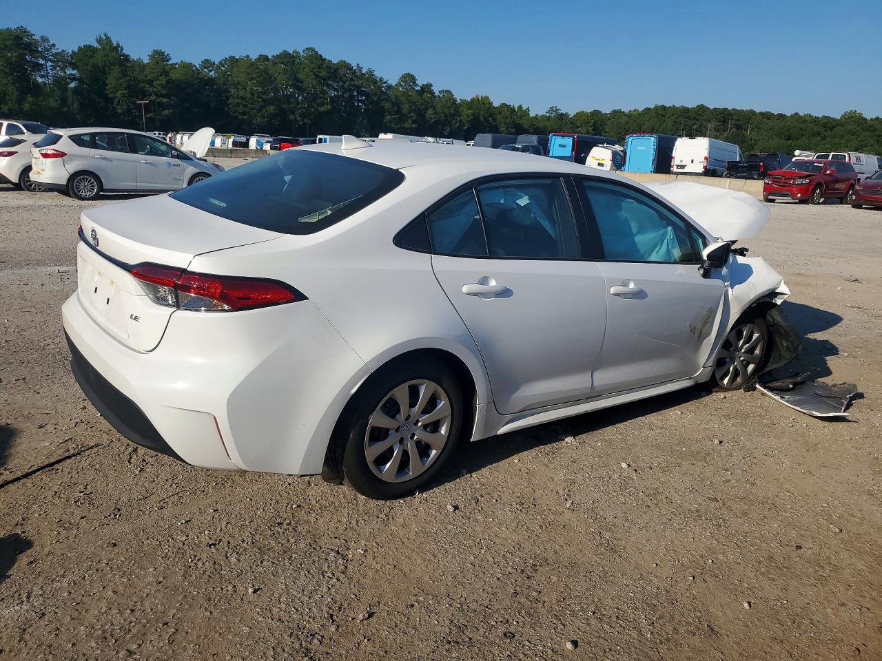 2026 TOYOTA COROLLA LE — снимка 3