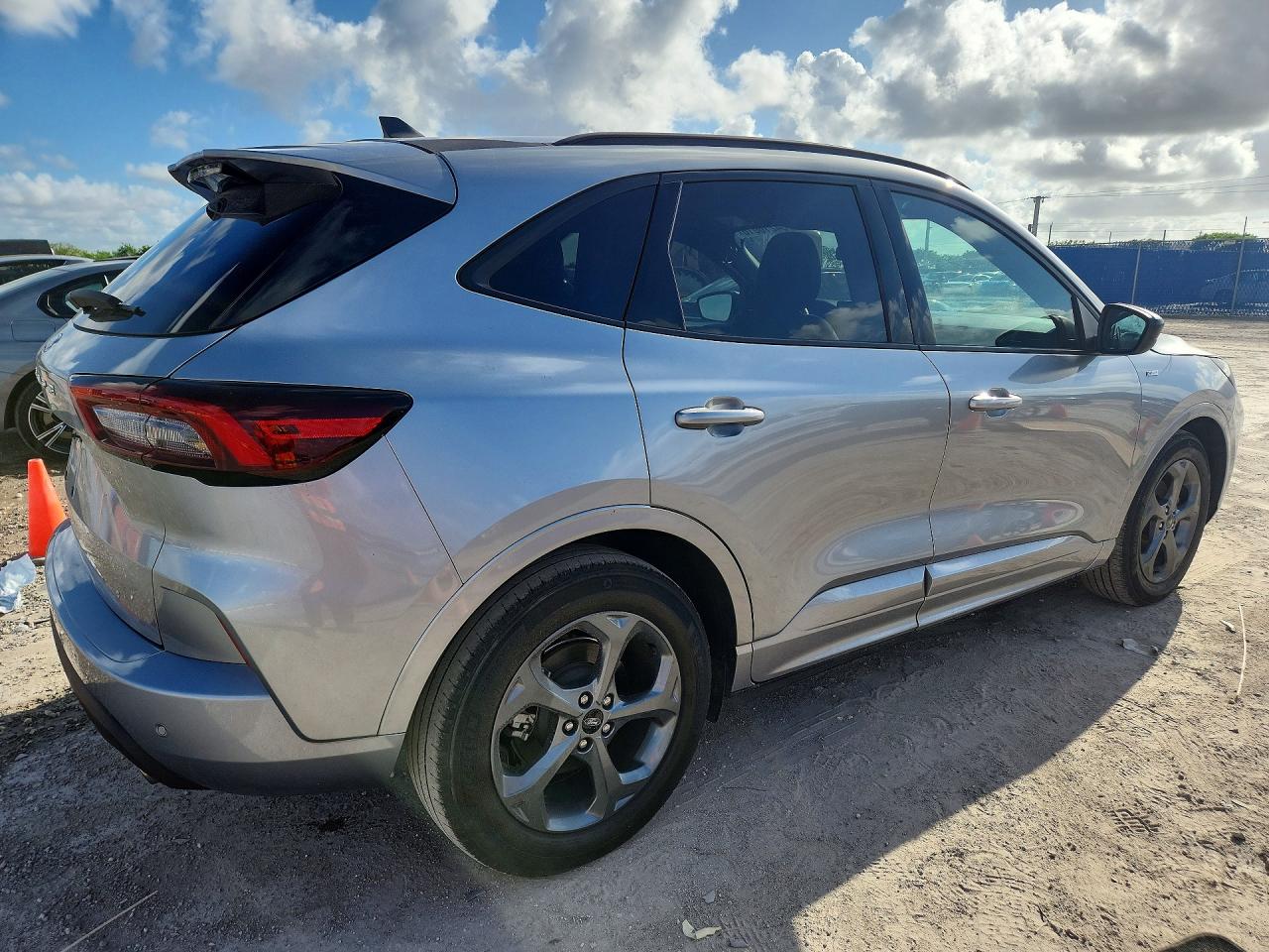 2023 FORD ESCAPE ST LINE — снимка 3