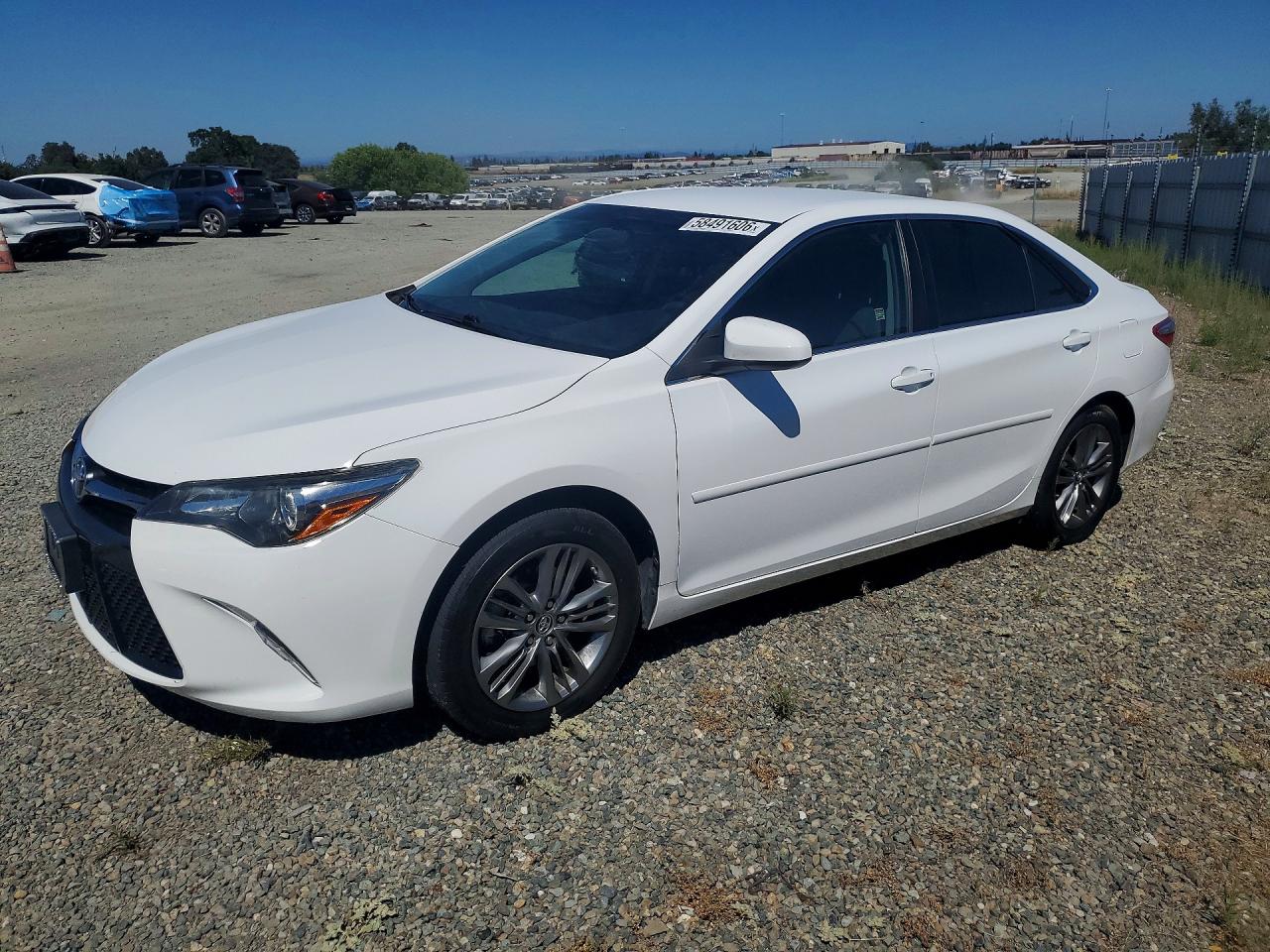 2017 TOYOTA CAMRY SE