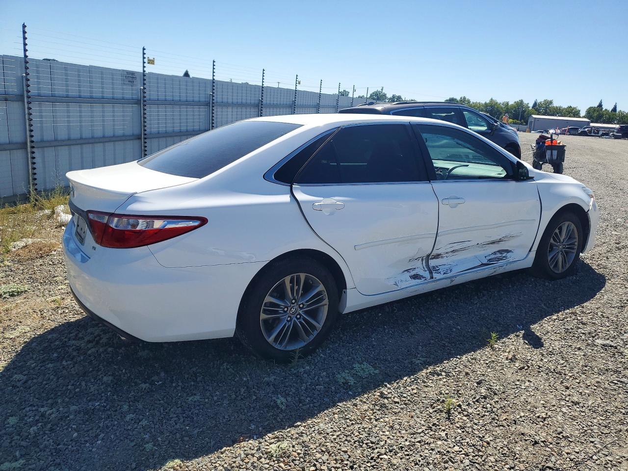 2017 TOYOTA CAMRY SE — снимка 3
