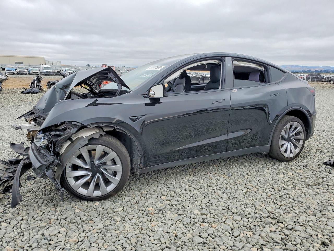 2026 TESLA MODEL Y