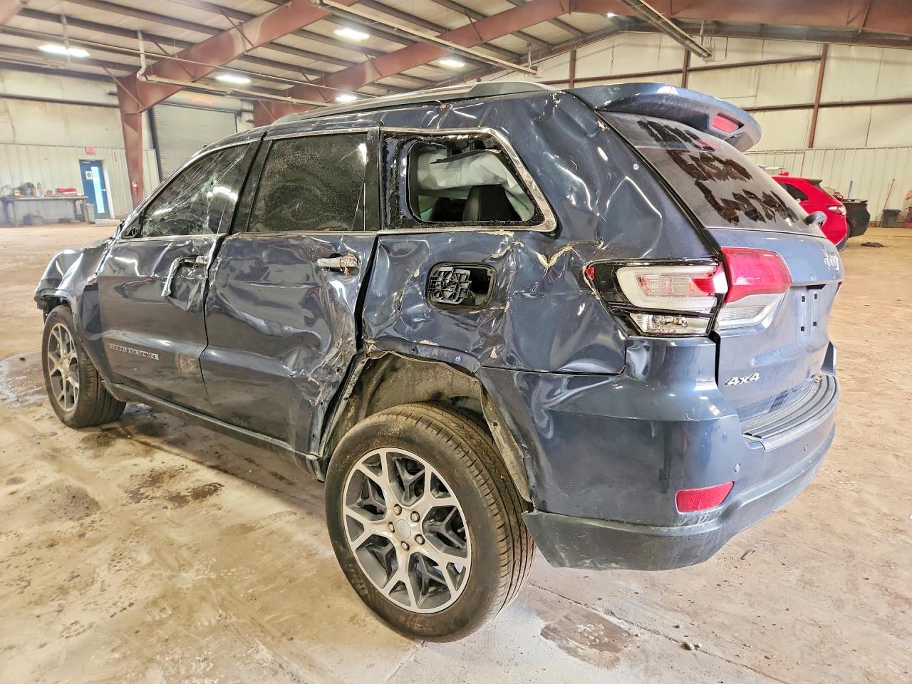 2020 JEEP GRAND CHEROKEE LIMITED — снимка 2