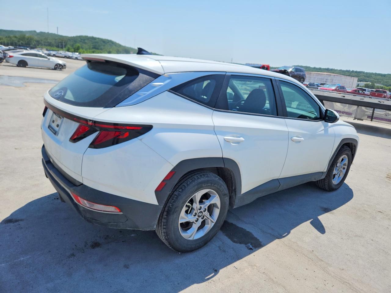 2024 HYUNDAI TUCSON SE — снимка 3