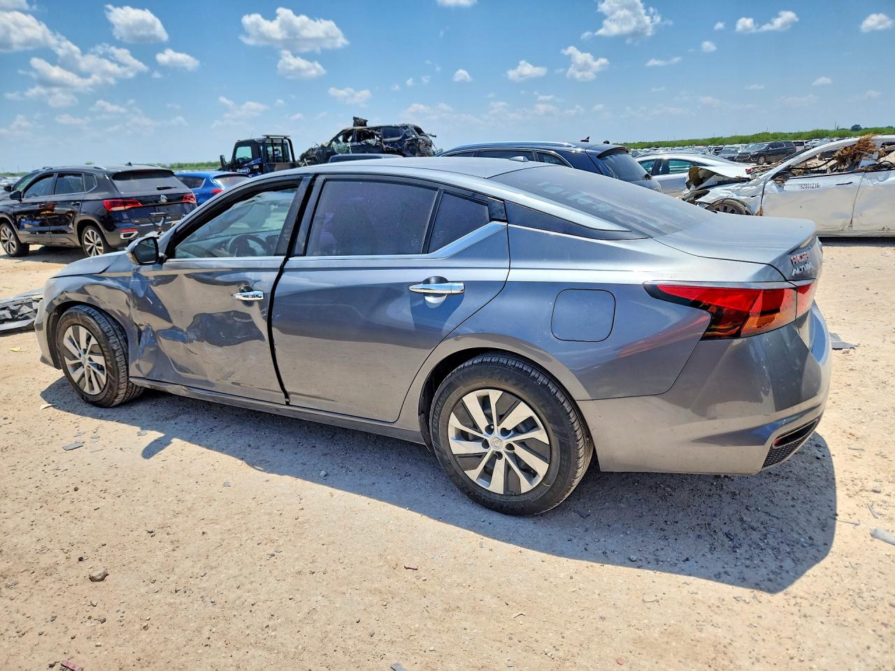 2019 NISSAN ALTIMA S — снимка 2