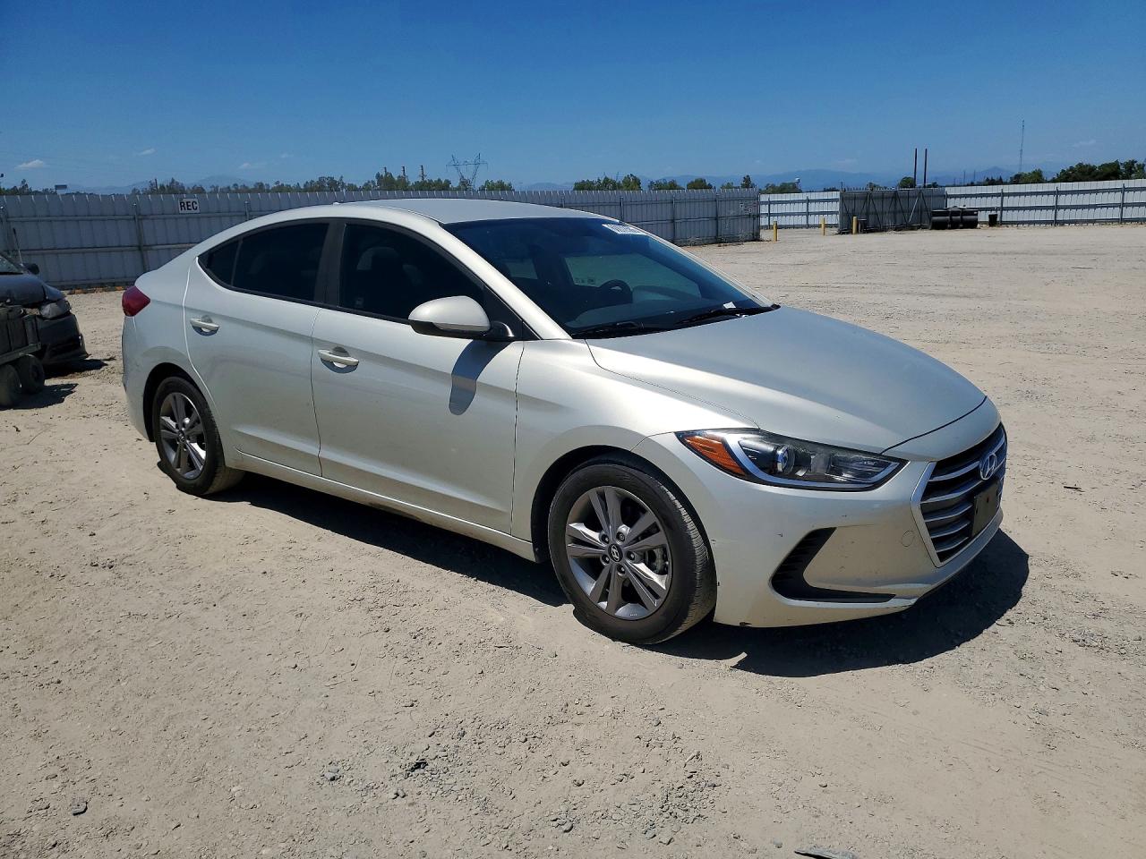 2018 HYUNDAI ELANTRA SEL — снимка 4