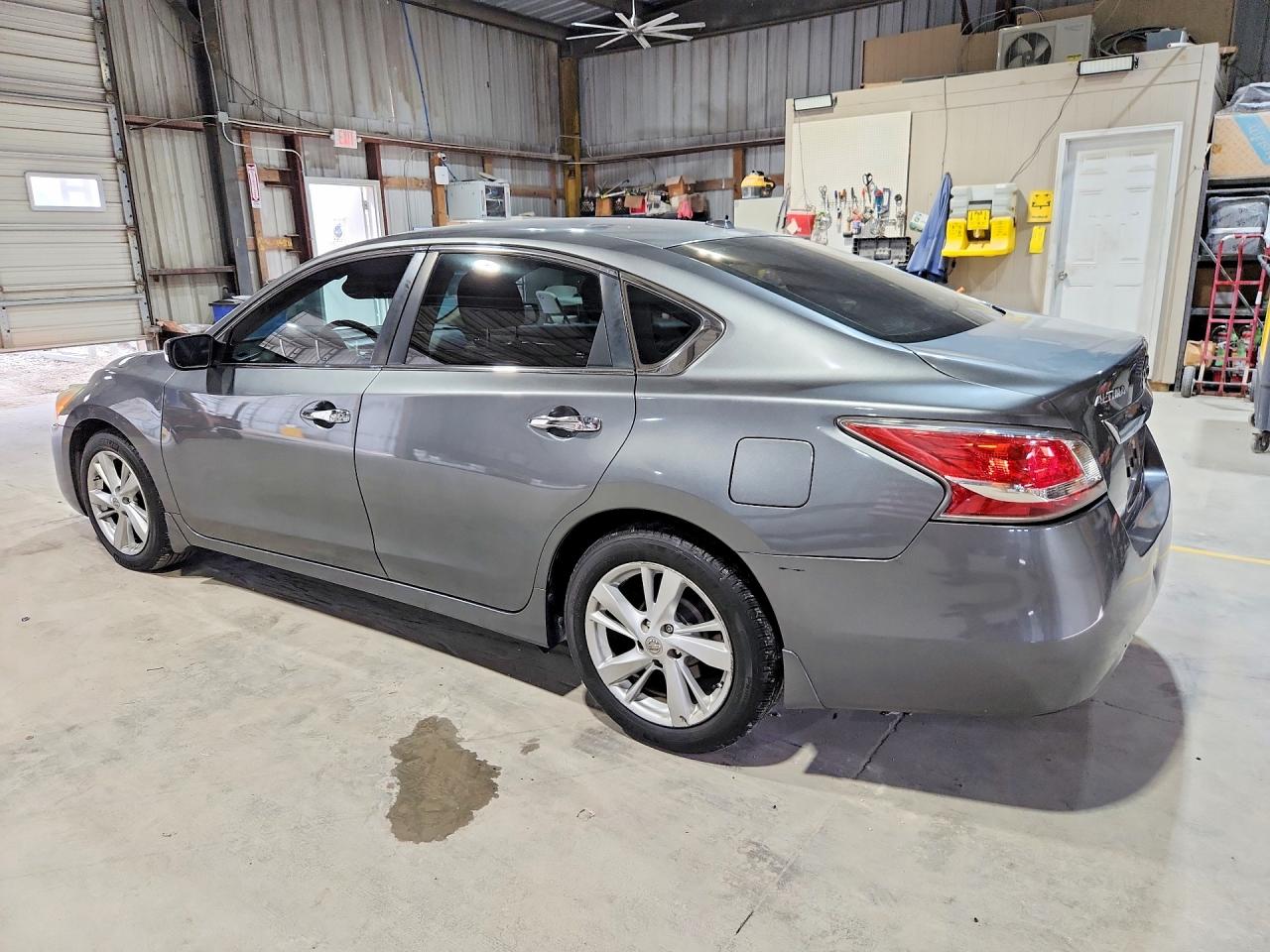 2015 NISSAN ALTIMA 2.5 SV — снимка 2