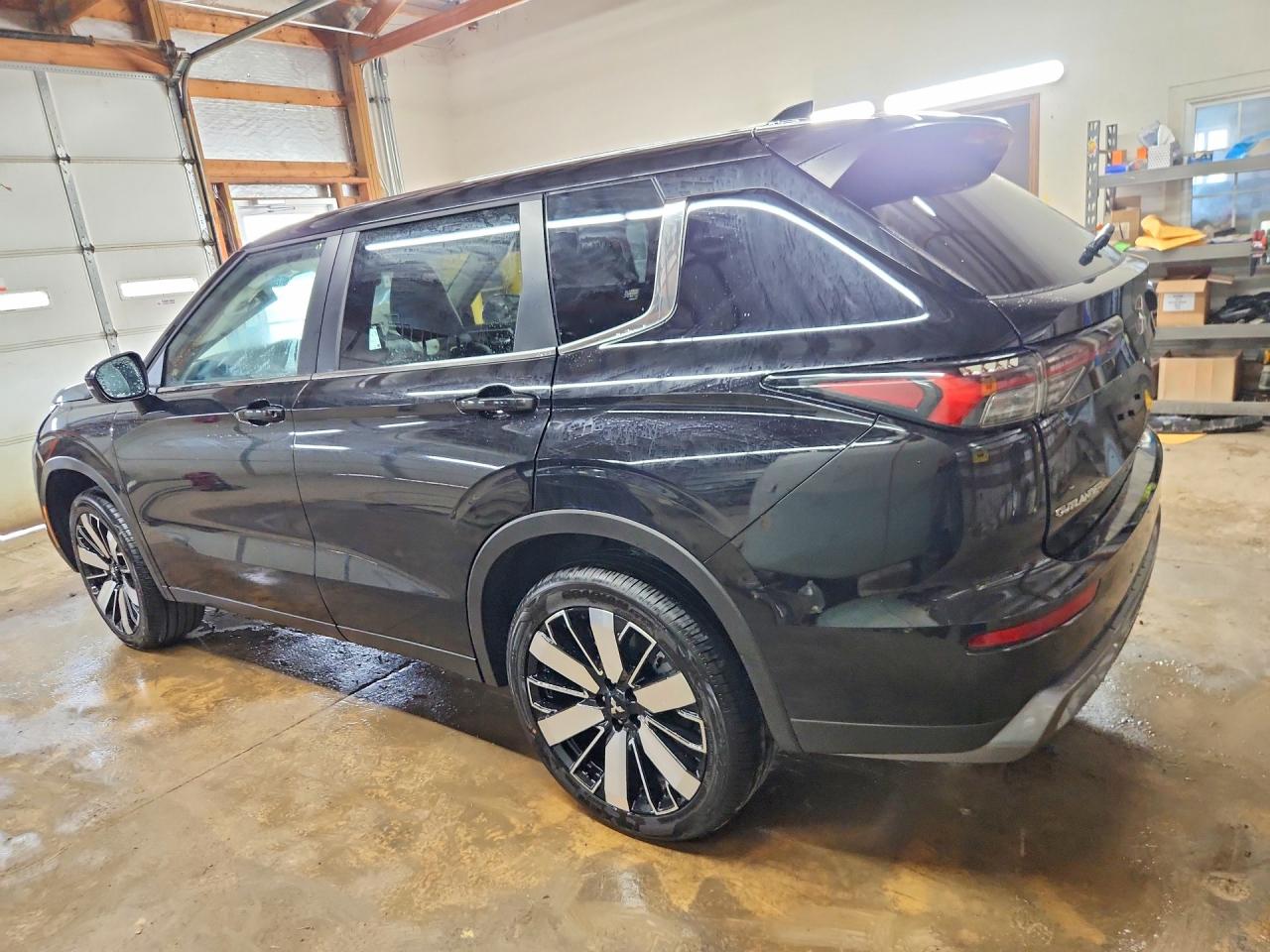 2026 MITSUBISHI OUTLANDER SE — снимка 2