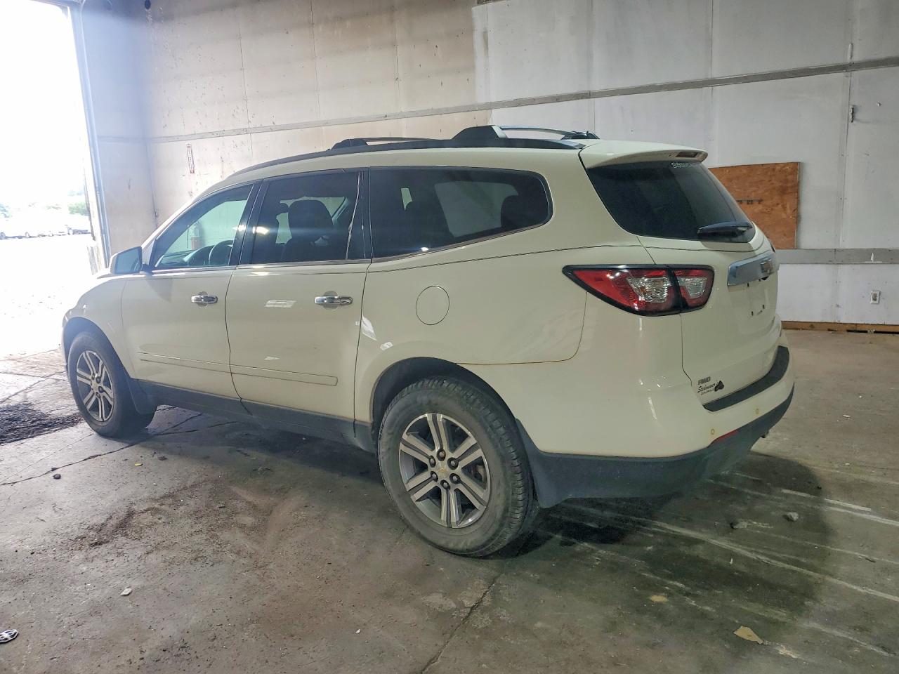 2015 CHEVROLET TRAVERSE LT — снимка 2
