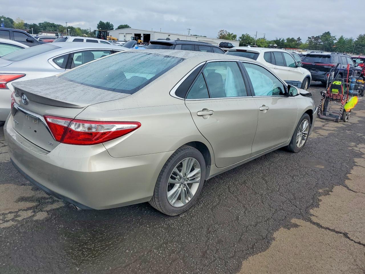 2016 TOYOTA CAMRY SE — снимка 3