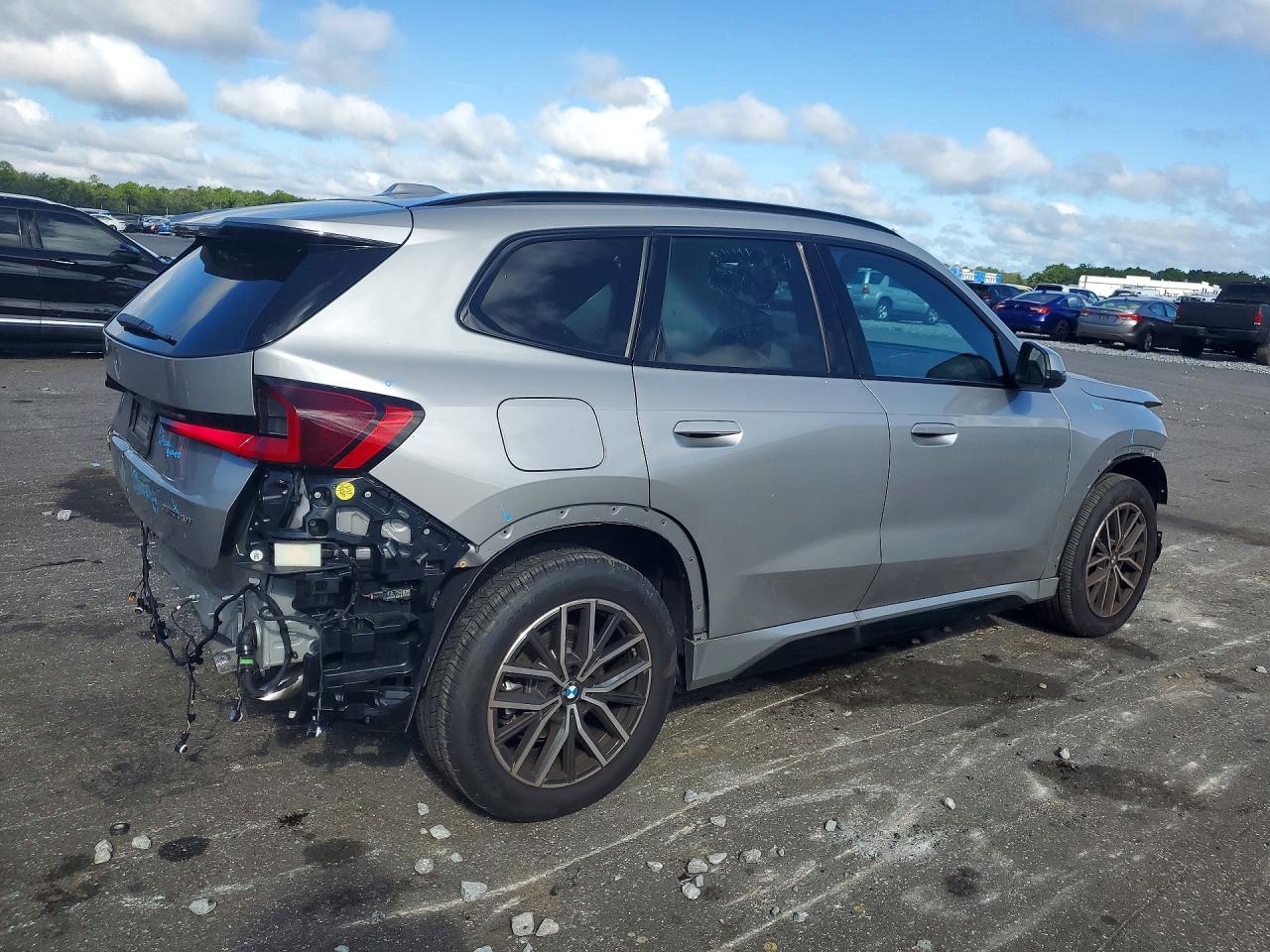 2026 BMW X1 XDRIVE28I — снимка 3
