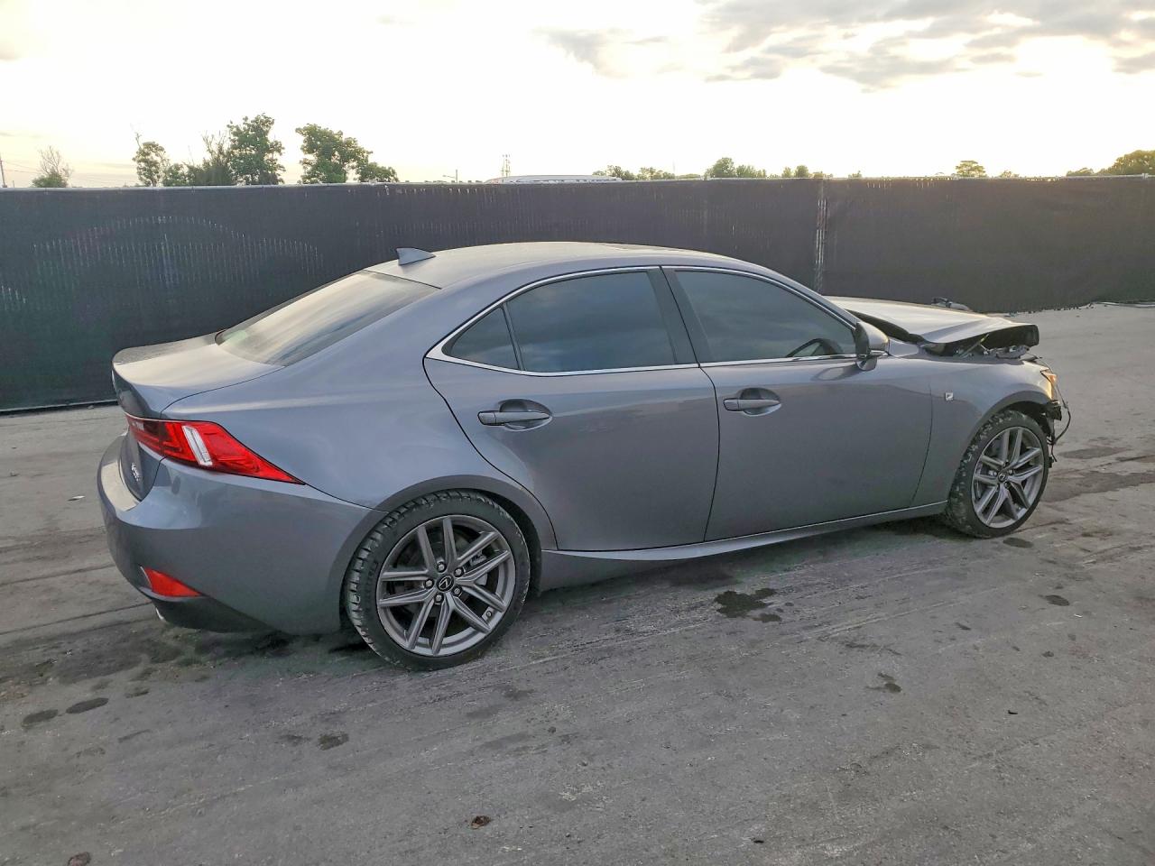 2016 LEXUS IS 200T — снимка 3
