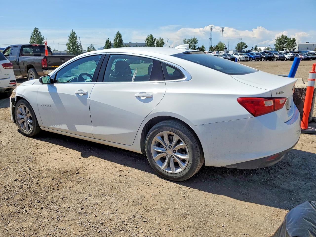 2023 CHEVROLET MALIBU LT — снимка 2