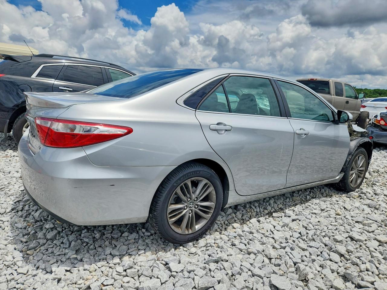 2017 TOYOTA CAMRY SE — снимка 3