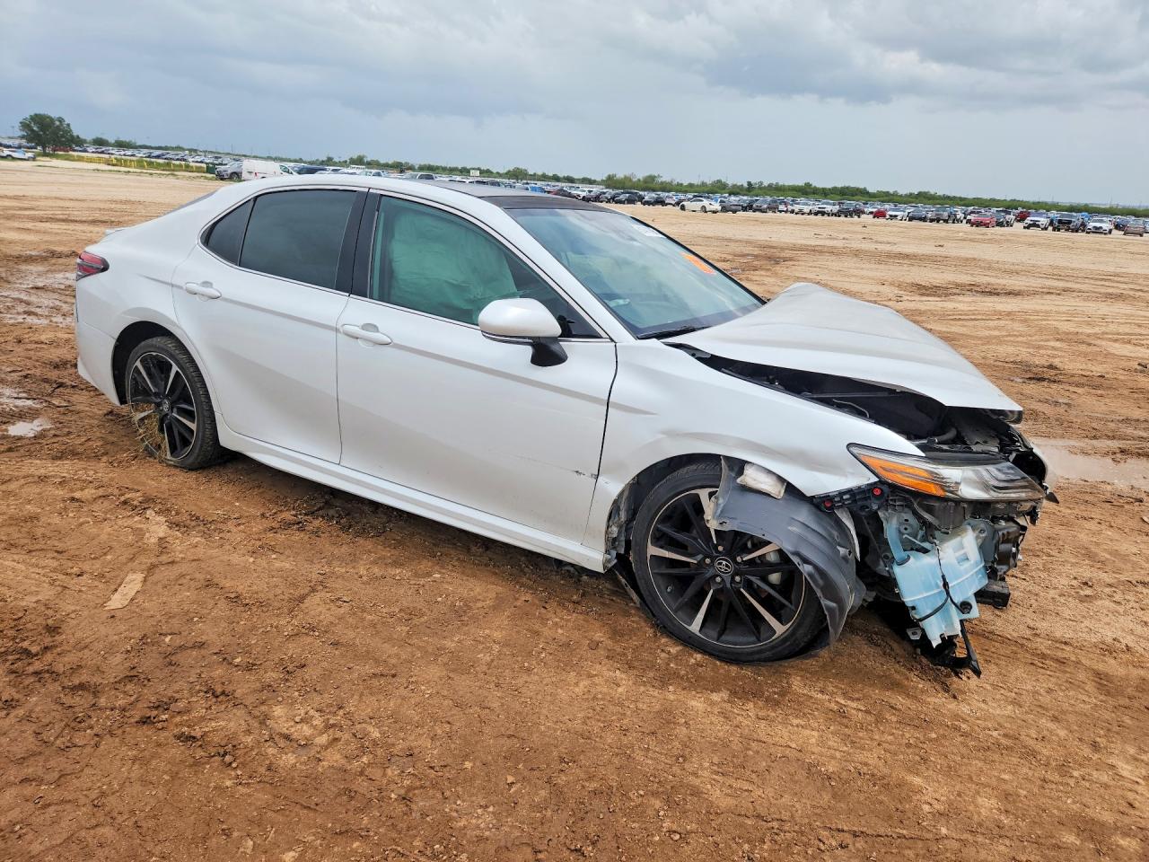 2019 TOYOTA CAMRY XSE V6 — снимка 4