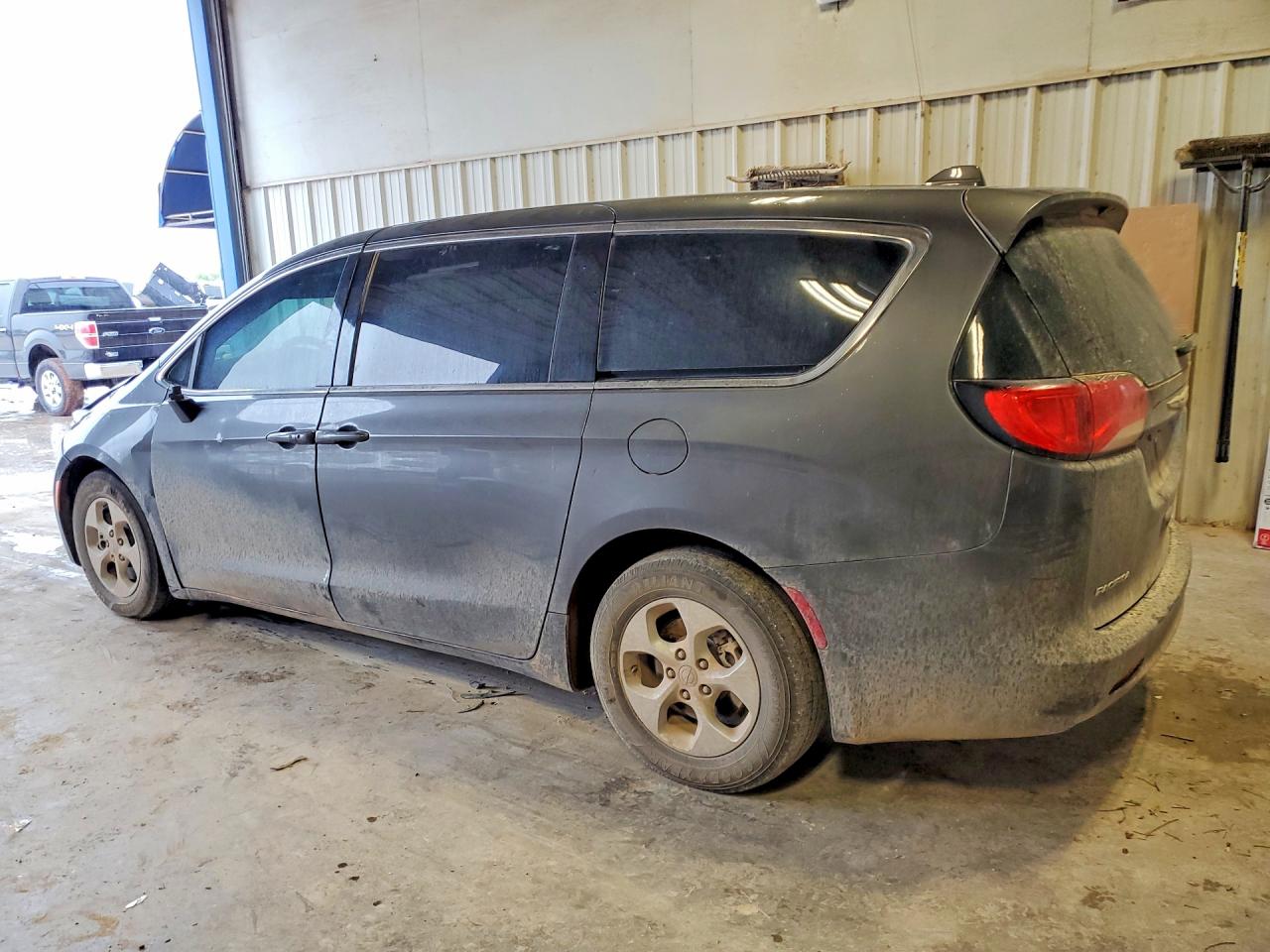 2017 CHRYSLER PACIFICA LX — снимка 2