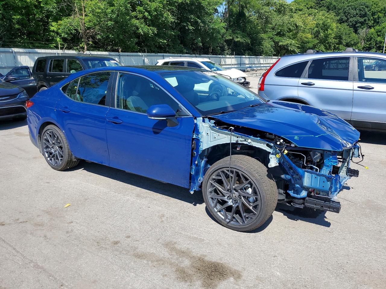 2026 TOYOTA CAMRY XLE — снимка 4