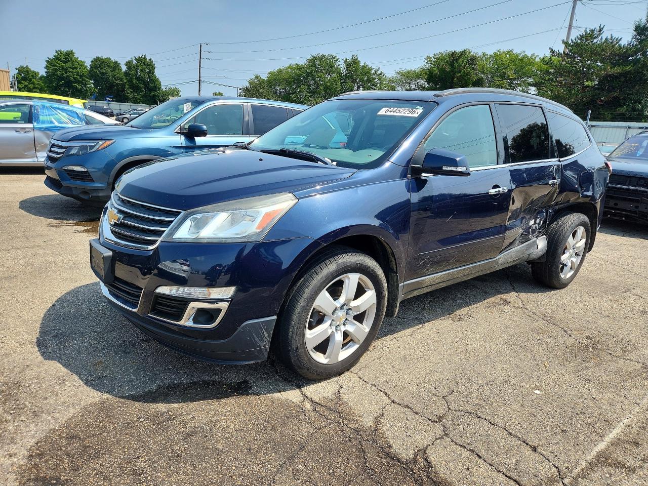 2016 CHEVROLET TRAVERSE LT