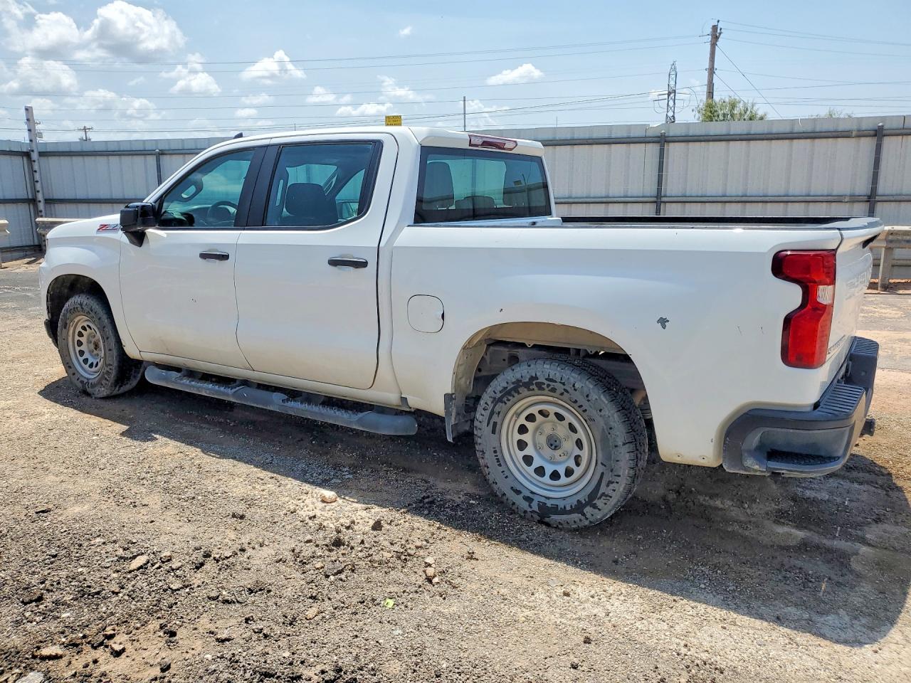 2021 CHEVROLET SILVERADO K1500 — снимка 2