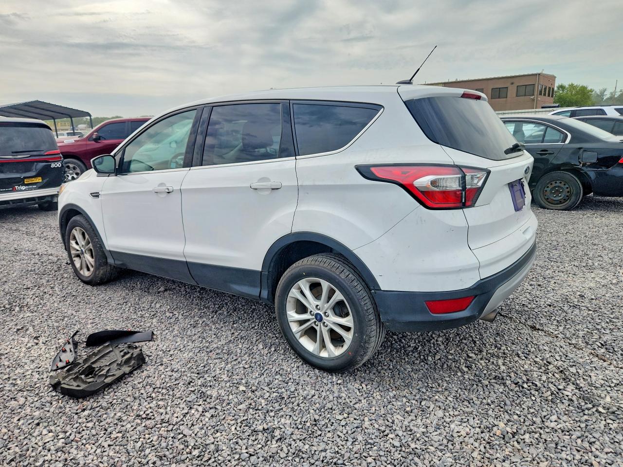 2017 FORD ESCAPE SE — снимка 2