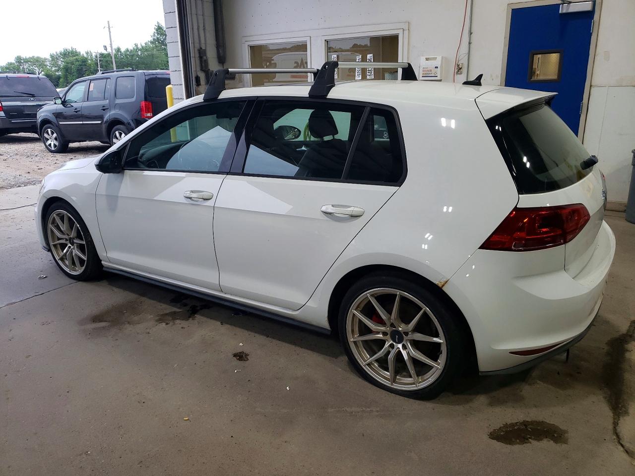 2015 VOLKSWAGEN GTI — снимка 2