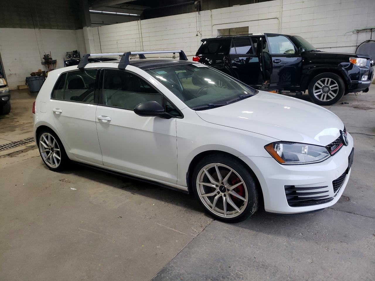 2015 VOLKSWAGEN GTI — снимка 4