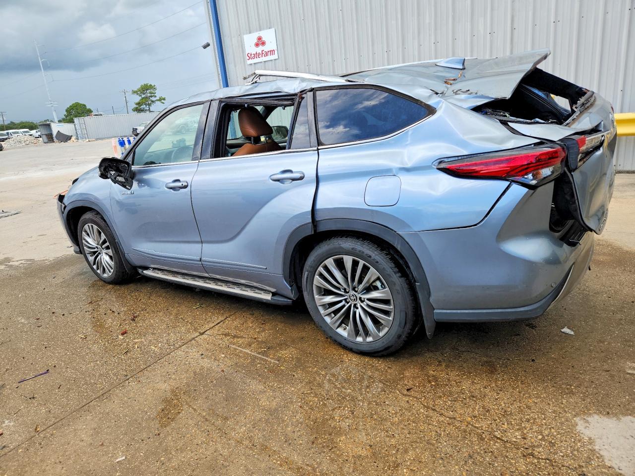 2021 TOYOTA HIGHLANDER HYBRID PLATINUM — снимка 2