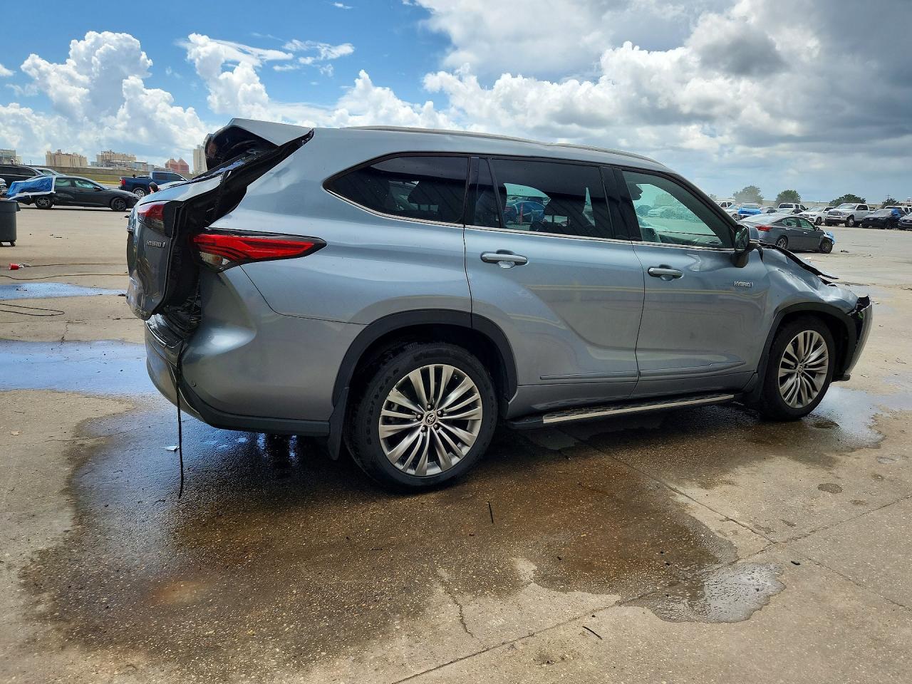 2021 TOYOTA HIGHLANDER HYBRID PLATINUM — снимка 3